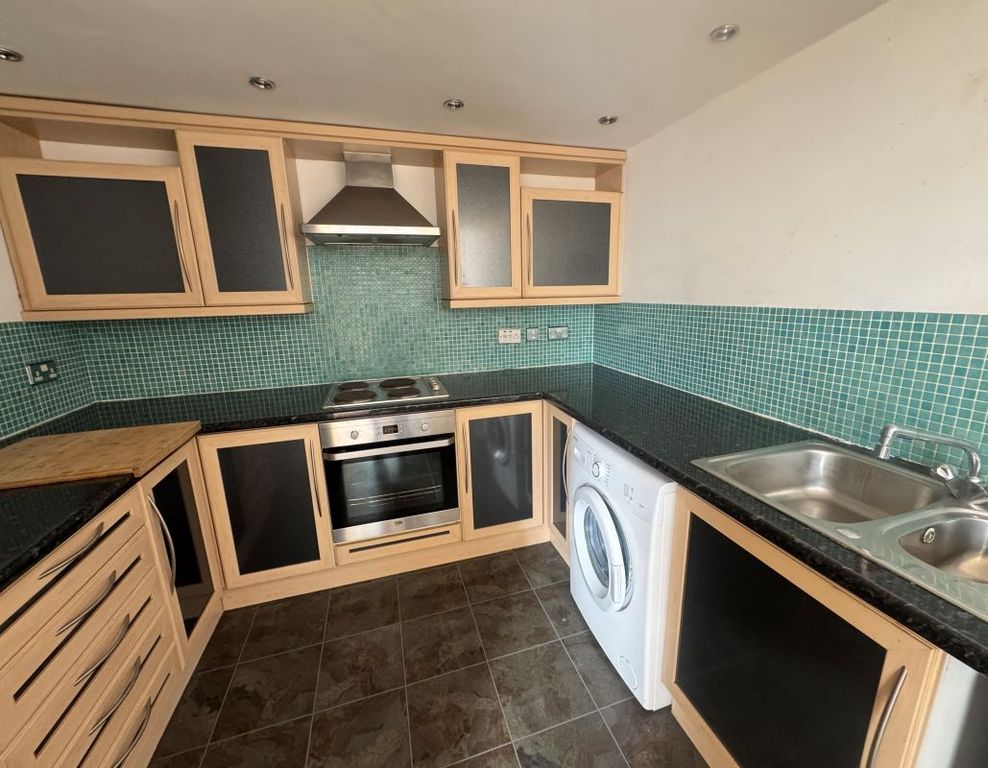 Property photo 2 of 8