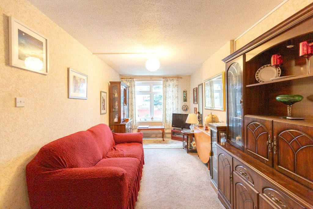 Property photo 3 of 8 Picture No. 09