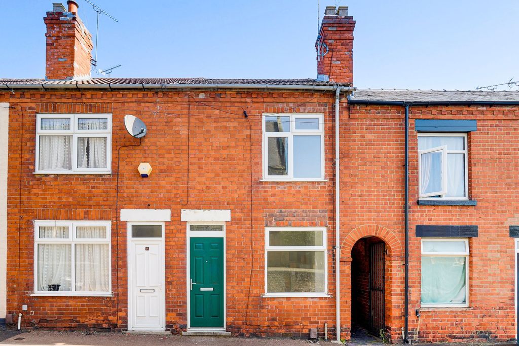 Property photo 1 of 17