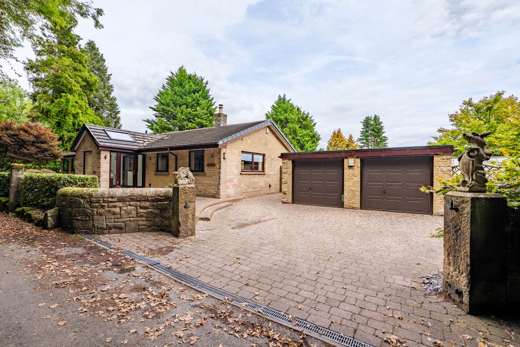 Property photo 1 of 35