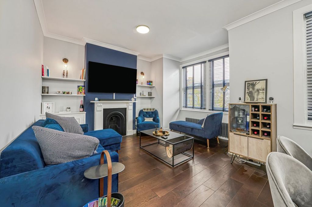 Property photo 2 of 7