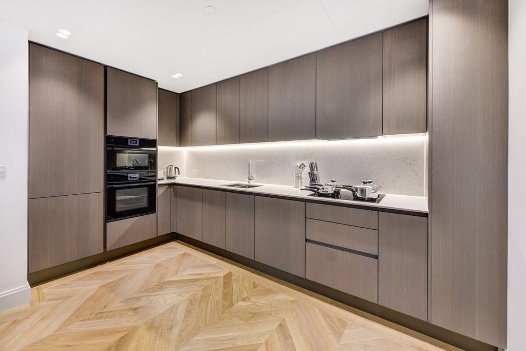 Property photo 2 of 12 Jll