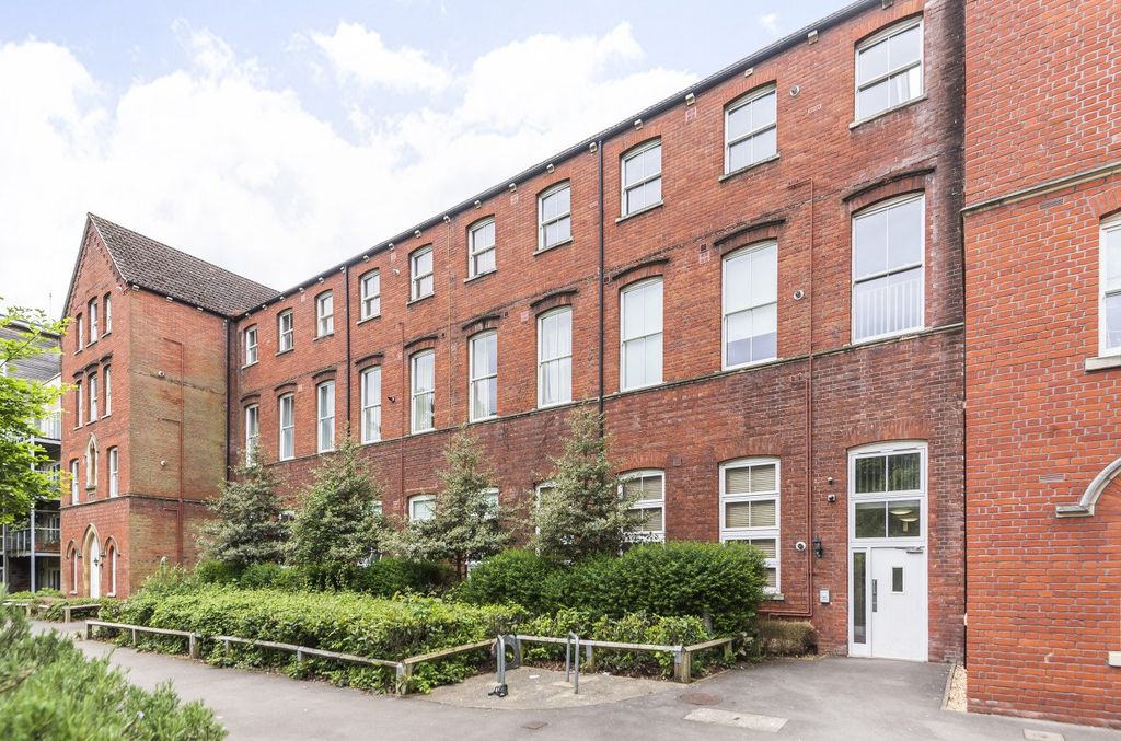 Property photo 1 of 9 Picture No. 11