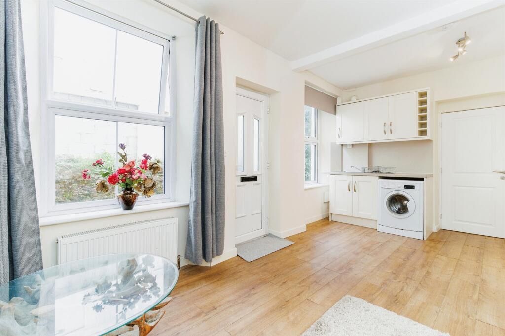 Property photo 2 of 14 Property