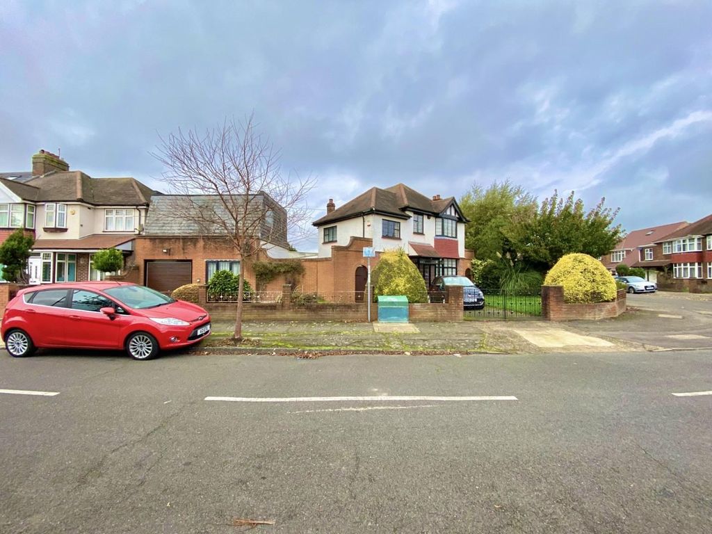 Property photo 2 of 14 Thumbnail_Img_7354.Jpg