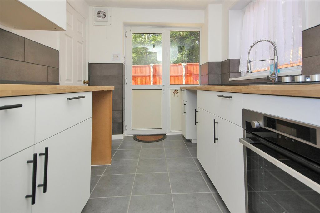 Property photo 3 of 12 Img_3039.Jpg