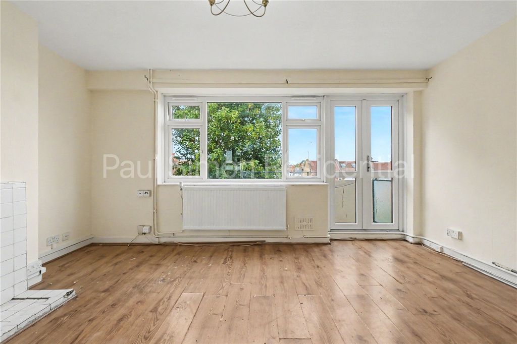Property photo 3 of 12 Picture No. 08