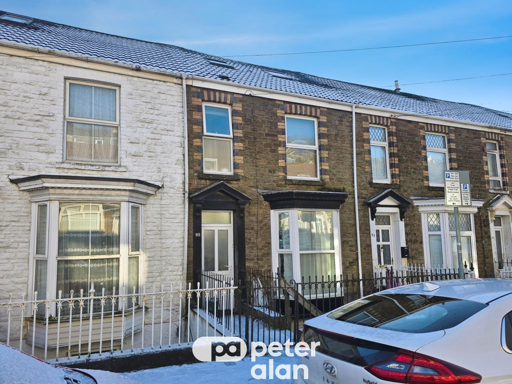 Property photo 1 of 11 Balcony