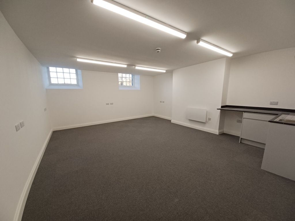 Property photo 2 of 8 Photo 20