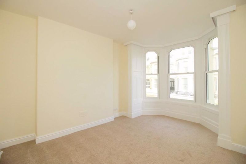 Property photo 2 of 9 Flat 1, 57 Bucks Road