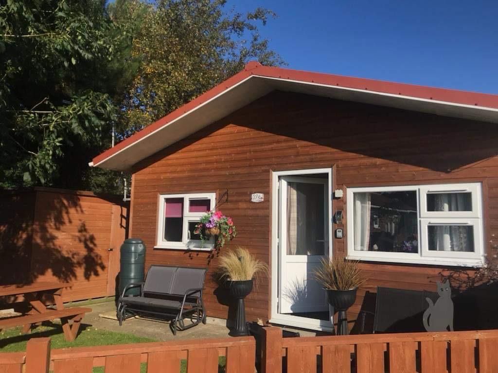 Property photo 1 of 12 Exterior