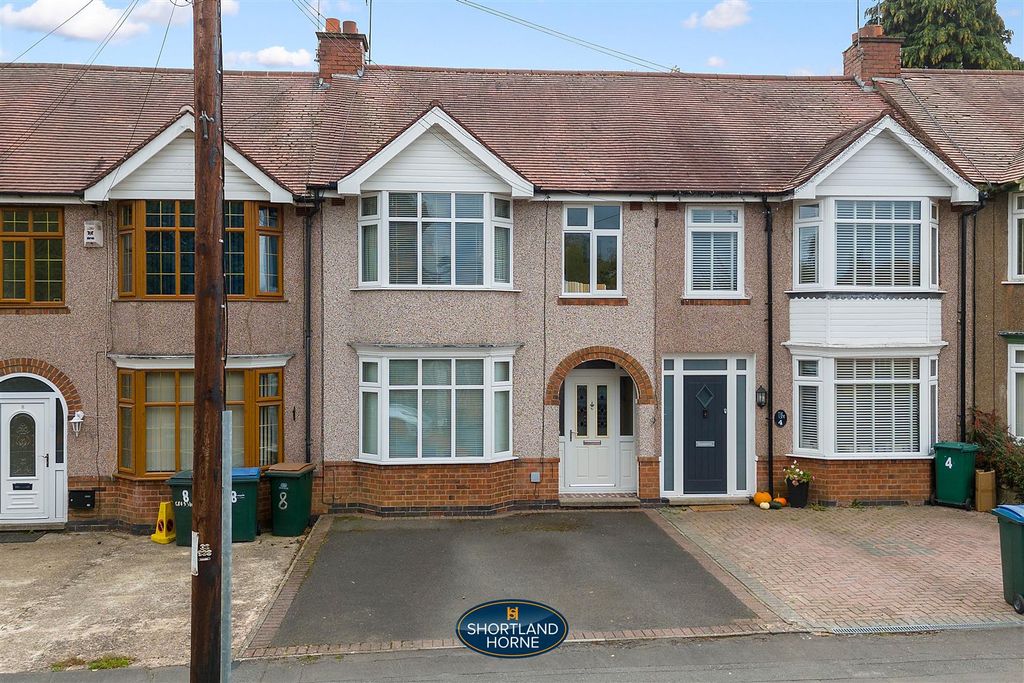 Property photo 1 of 21 6 Crossway Rd Frt (1 Of 2).Jpg