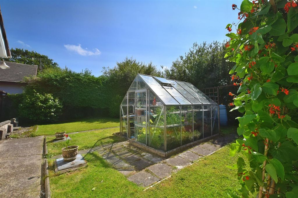 Property photo 2 of 21 Rear Garden