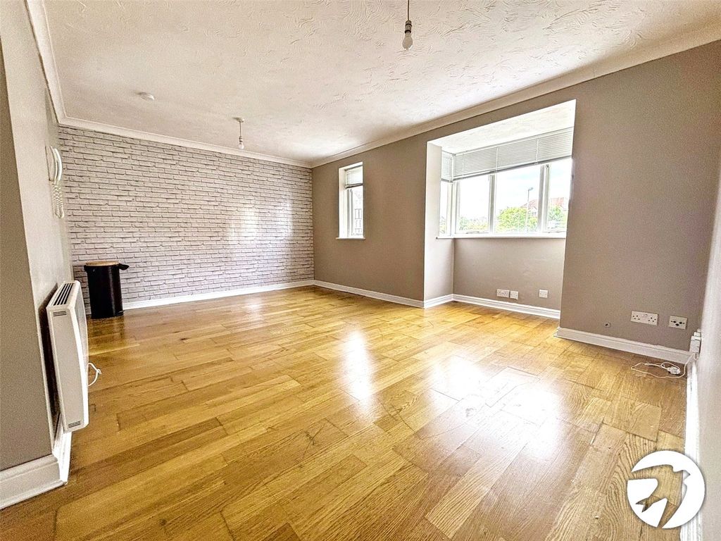 Property photo 2 of 6 Picture No. 03