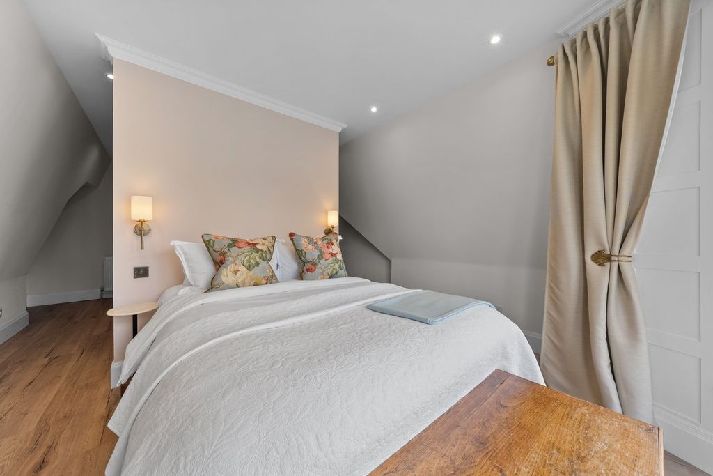 Additional image 21 of 3 bed flat for salePitt Terrace, Stirling FK8