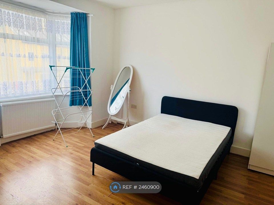 Property photo 1 of 4