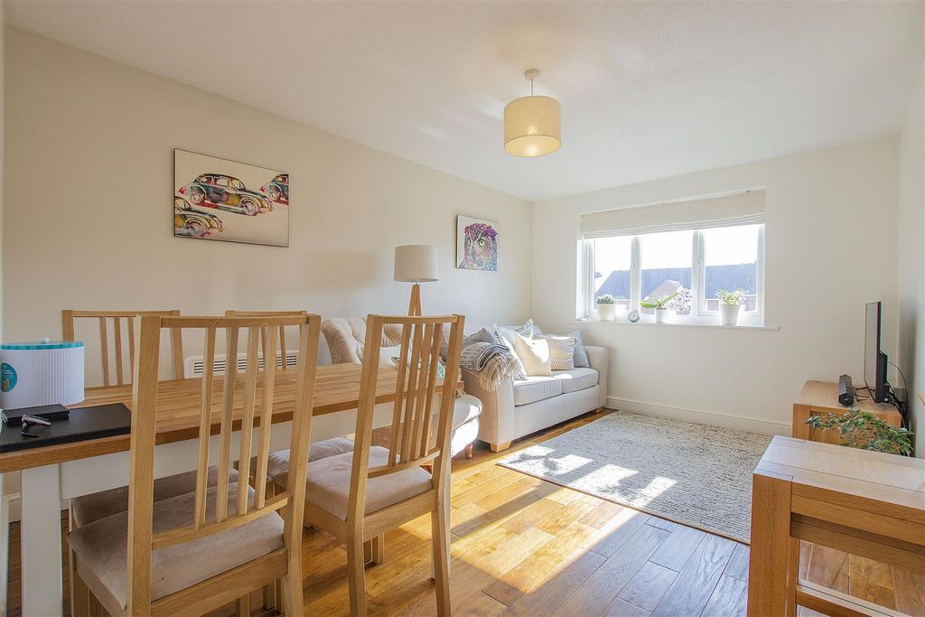 Property photo 1 of 8 4.Jpg