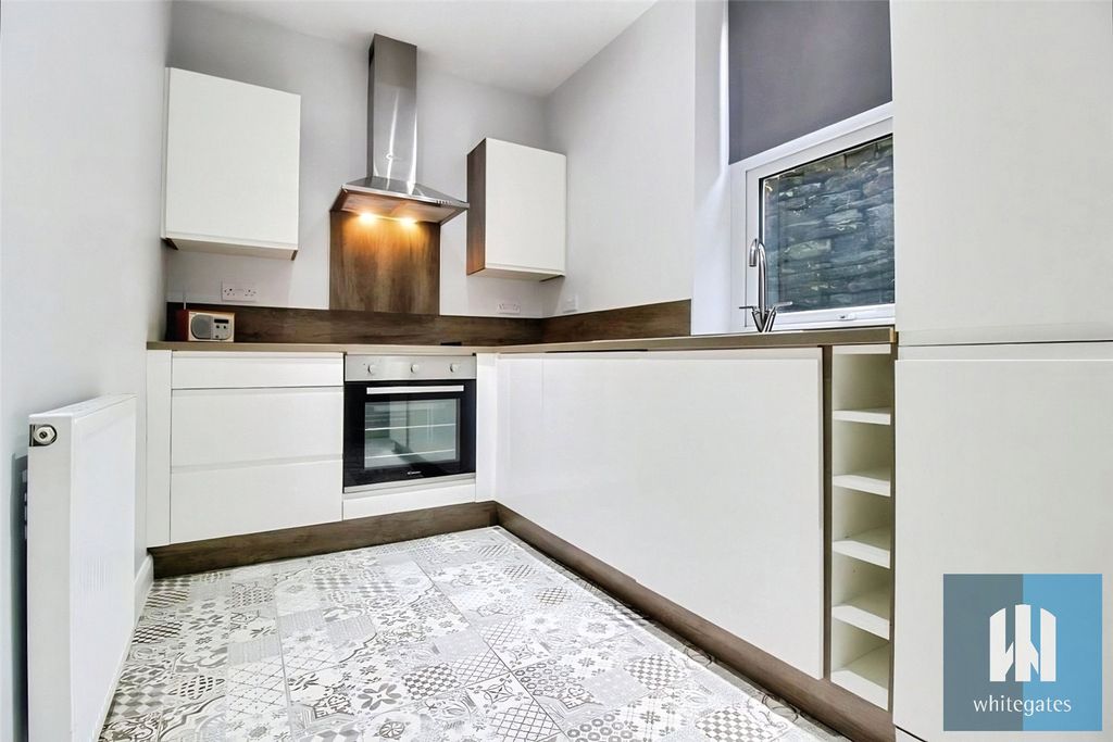 Property photo 2 of 11 Picture No. 02