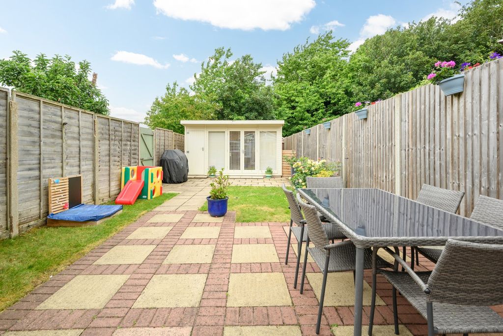 Property photo 3 of 16
