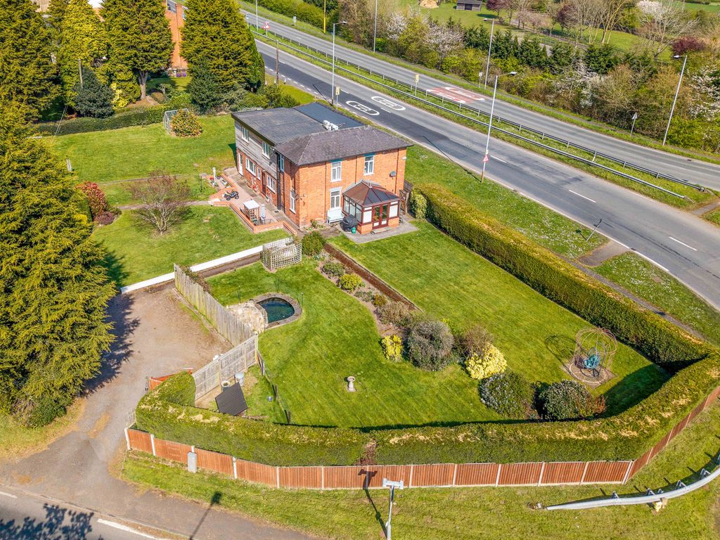 Property photo 1 of 5