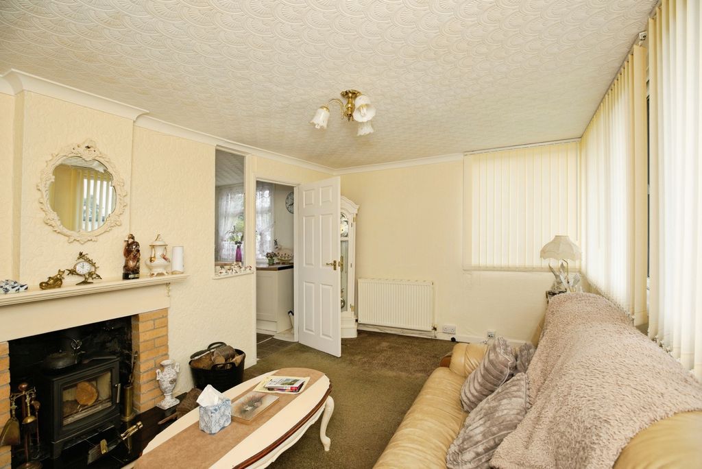Property photo 3 of 18 Pbox-Img.Jpg