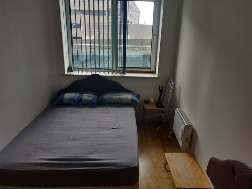 Property photo 3 of 6 Bedroom