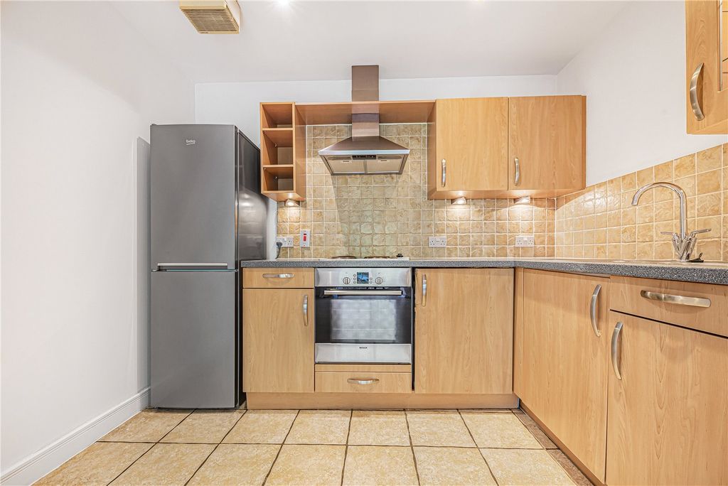Property photo 3 of 10 Picture No. 10