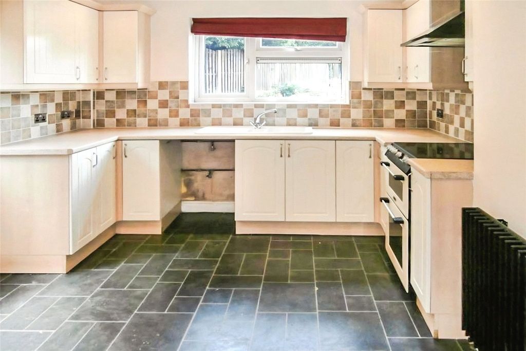 Property photo 2 of 8 Picture No. 15