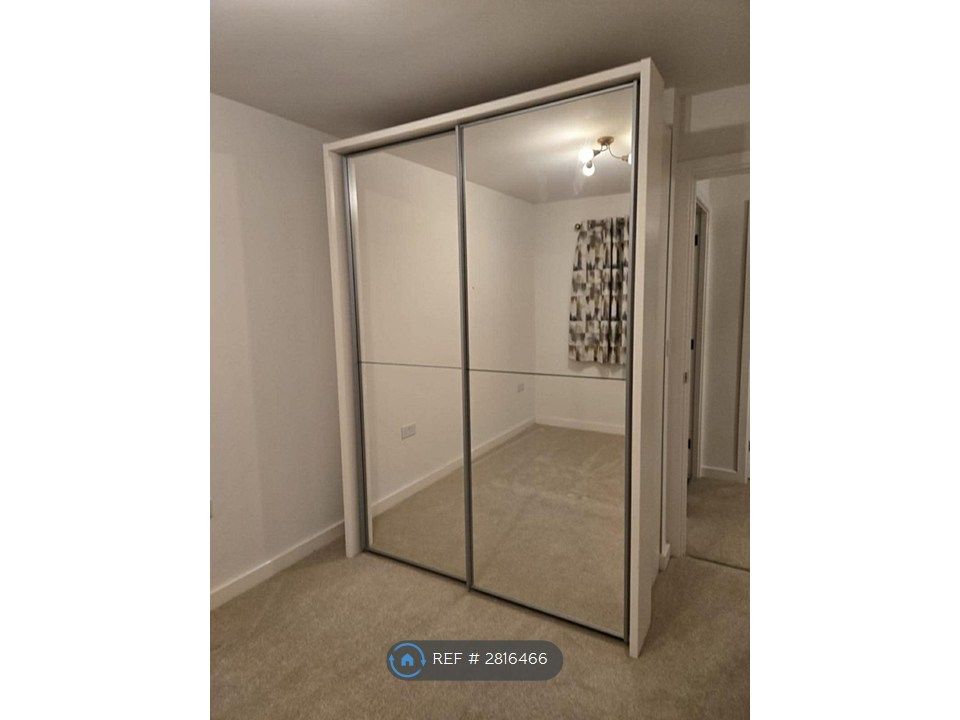 Property photo 1 of 18 Wall Fitted Wardrobe In Second Bed Room