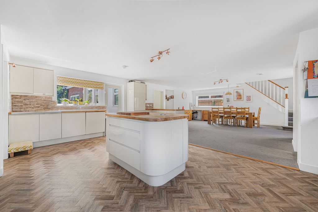 Property photo 2 of 23 Kitchen/Dining/Living Room