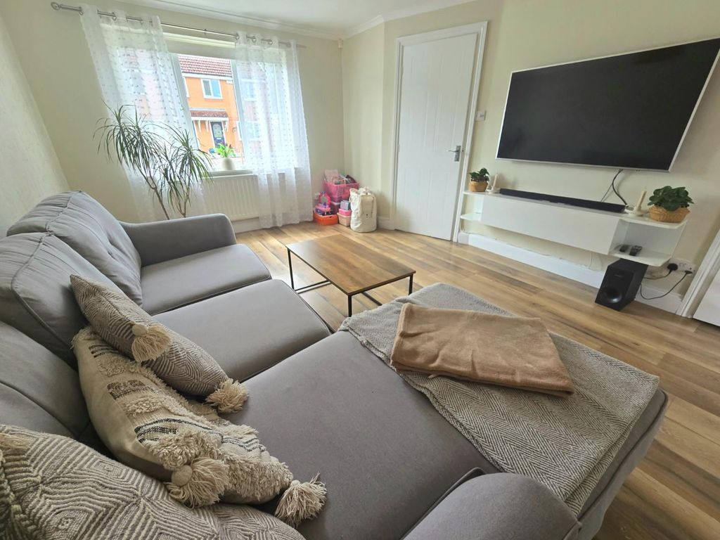 Property photo 3 of 15