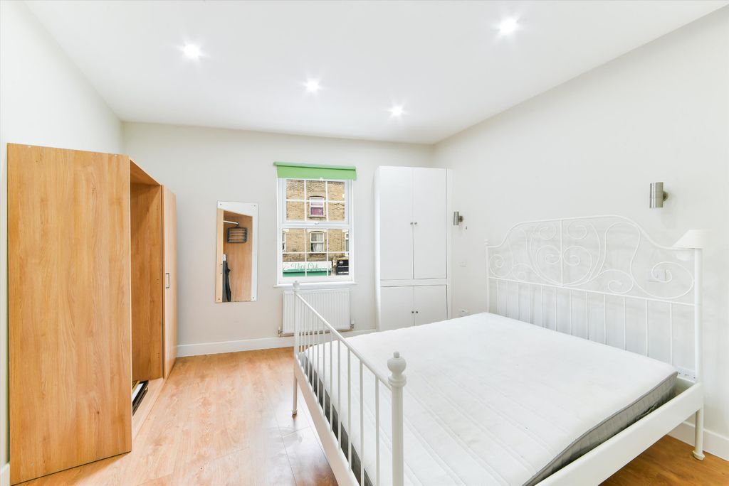 Property photo 3 of 12 Image