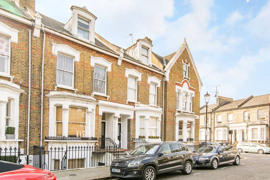 Property photo 1 of 27