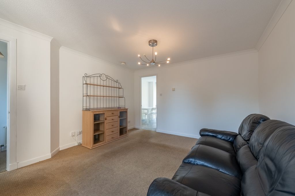 Property photo 2 of 30