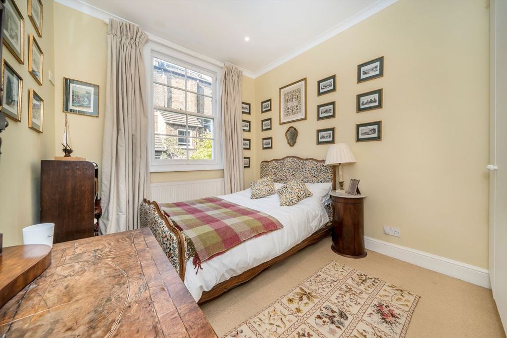Property photo 3 of 8