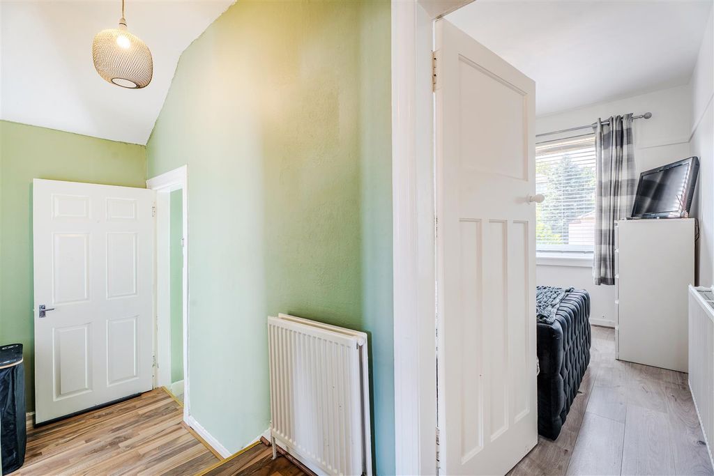 Property photo 3 of 22 203Ashcroft-7.Jpg