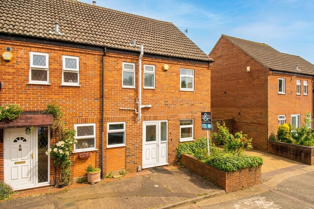 Property photo 1 of 29