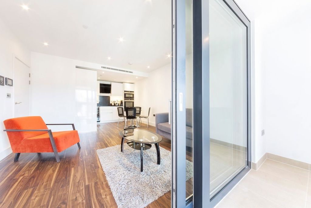 Property photo 3 of 7