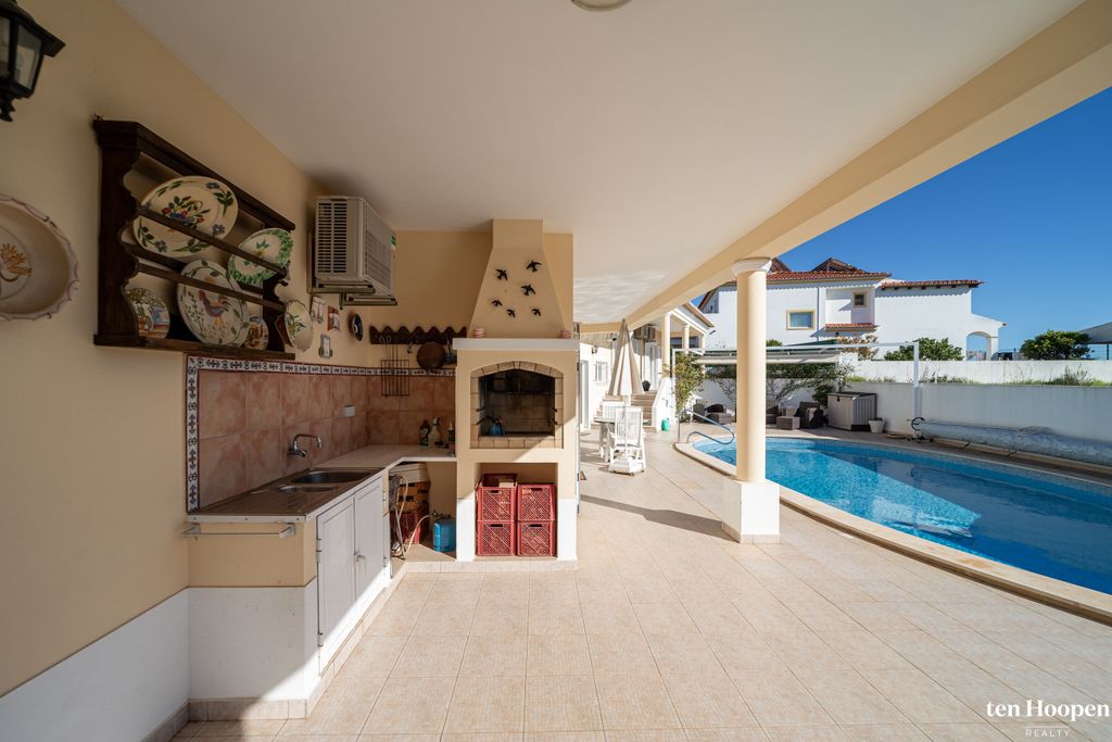 Property photo 3 of 26