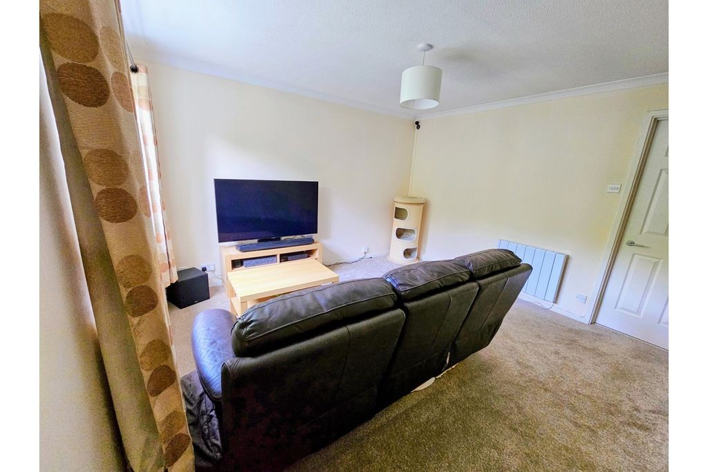 Property photo 3 of 16