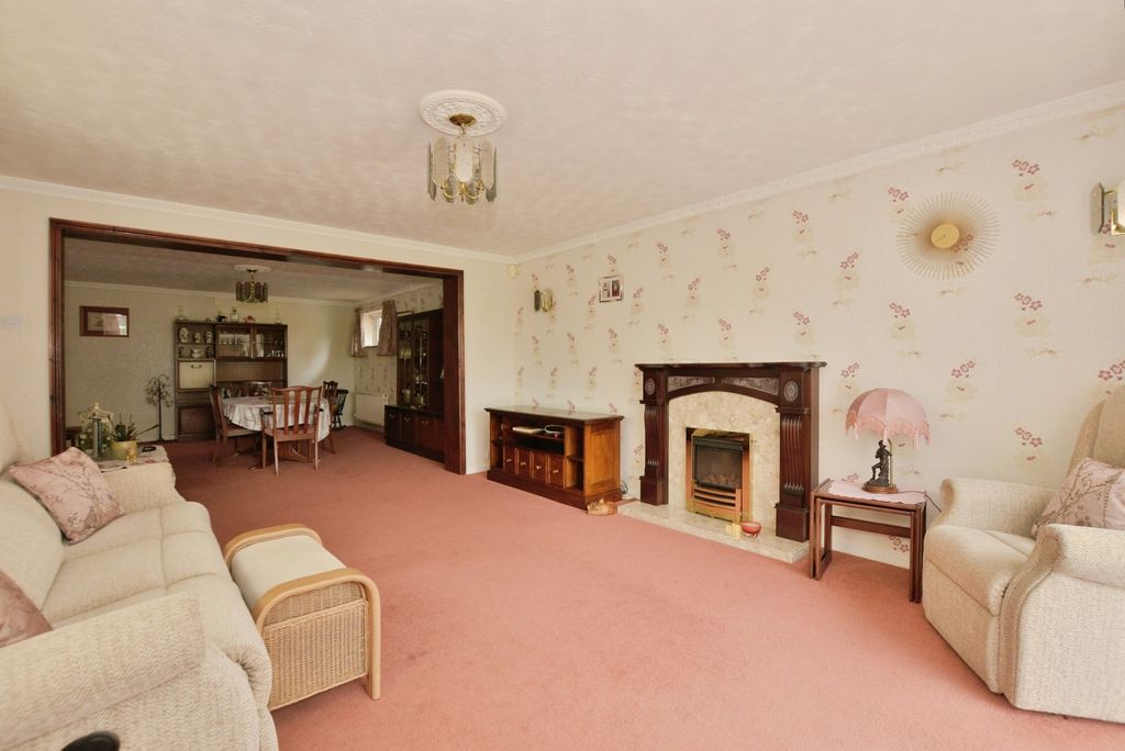 Property photo 2 of 20 Pbox-Img.Jpg