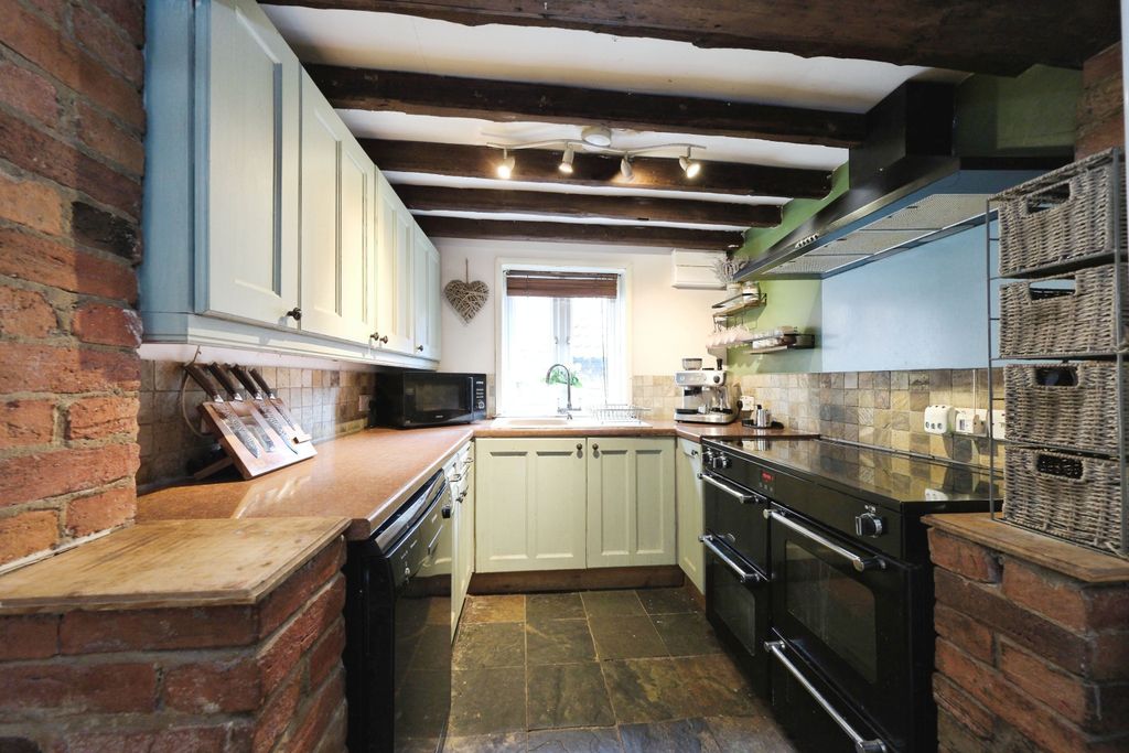 Property photo 3 of 21