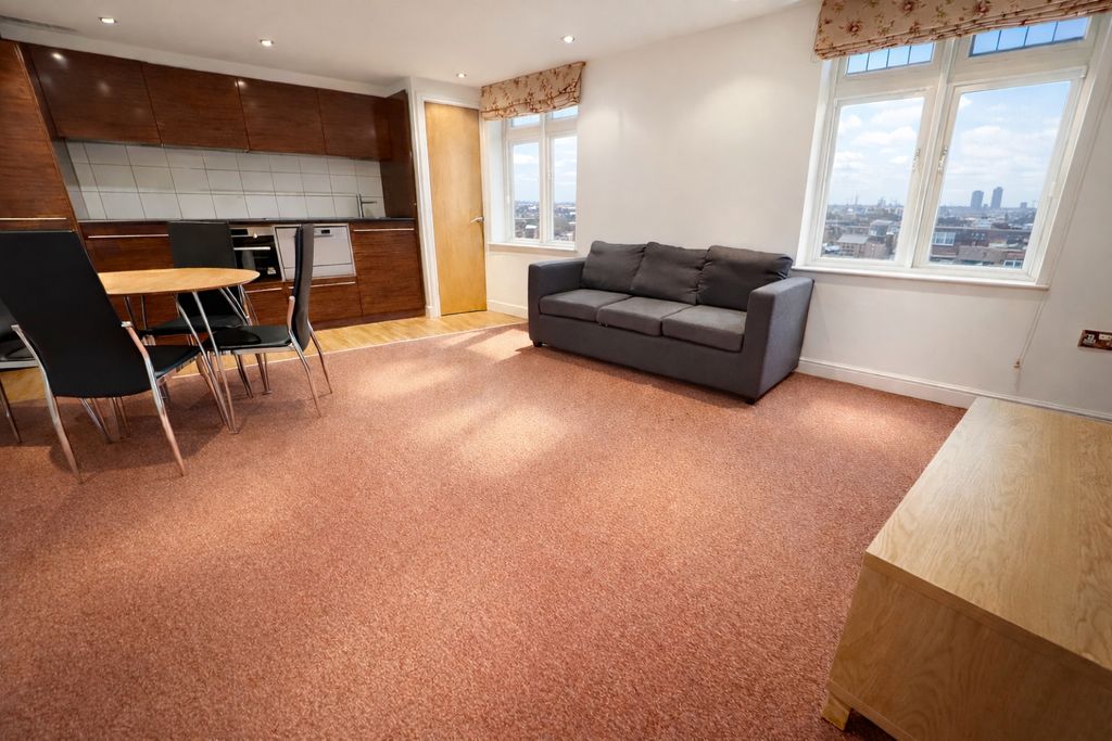 Property photo 2 of 6 Picture No. 18