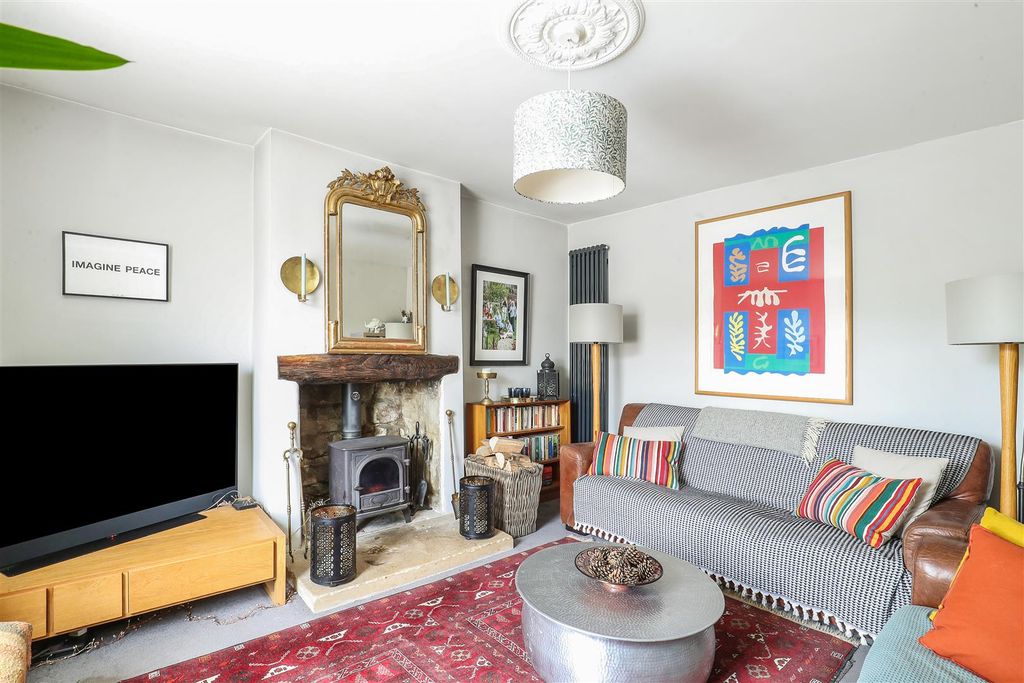 Property photo 3 of 22 Ph6_6414285.Jpg