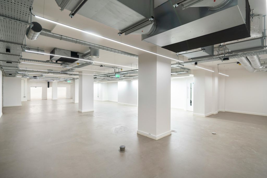 Property photo 3 of 14 9 Carlisle Street - 9.Jpg