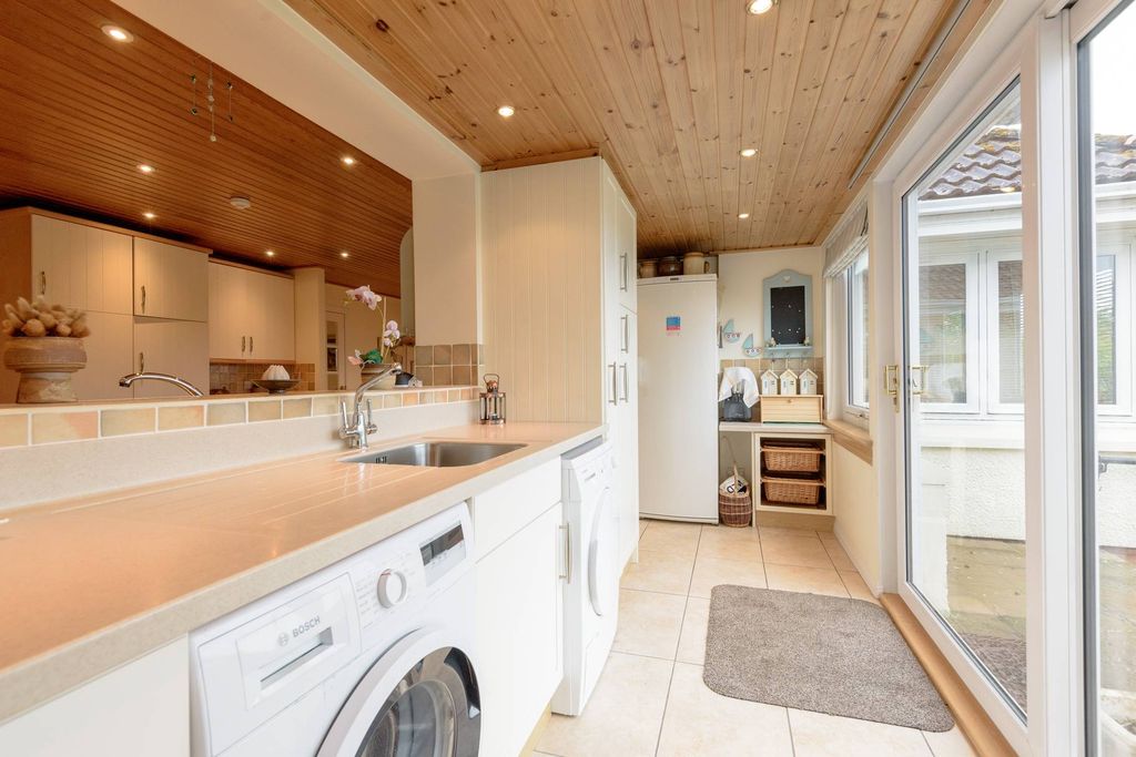 Additional image 10 of 4 bed detached bungalow for sale1 Hopetoun Park, Gullane EH31