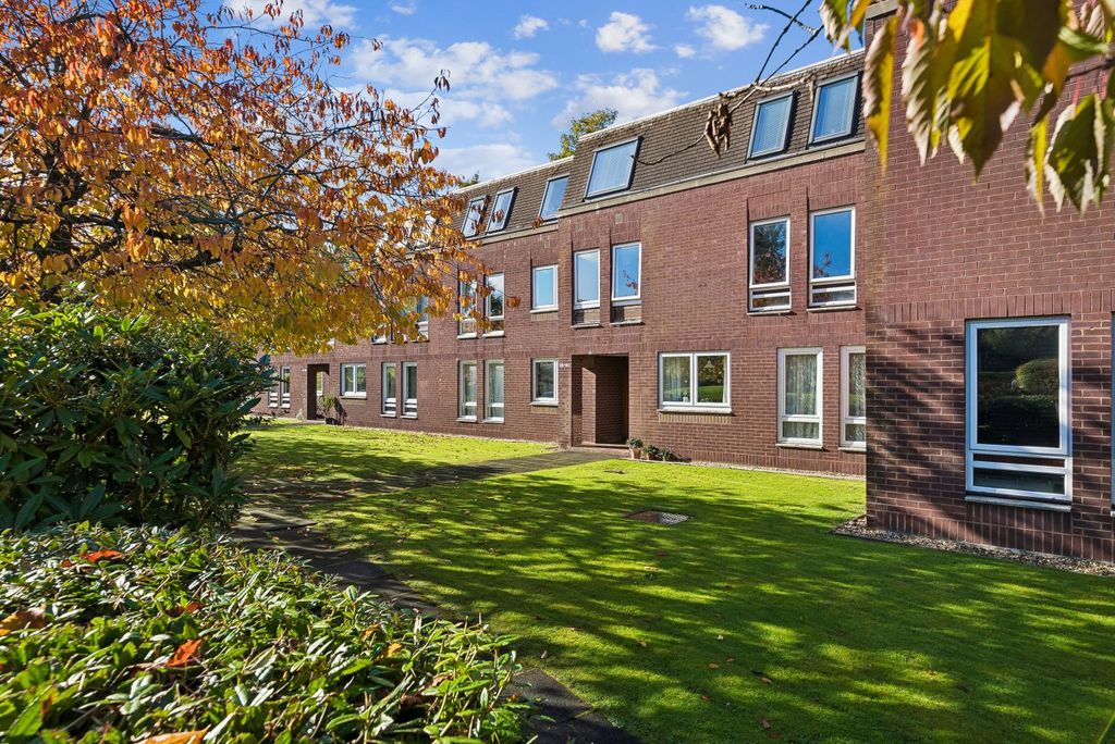Property photo 1 of 18 Picture No. 05