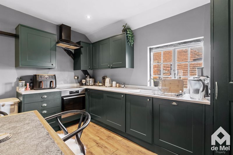 Property photo 2 of 6 Photo 6