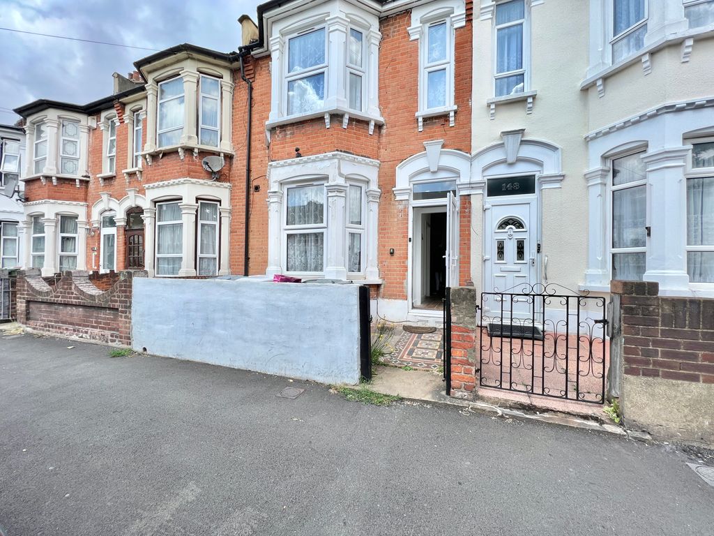 Property photo 1 of 36