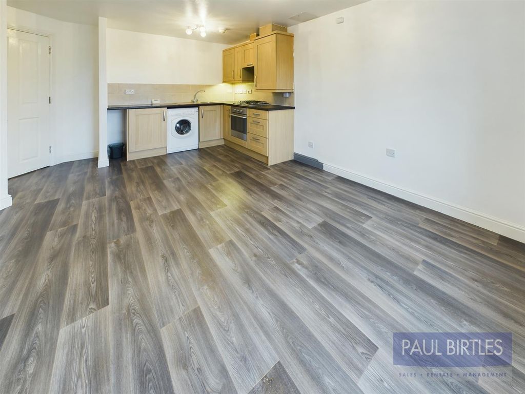 Property photo 3 of 14 Cam04378G0-Pr0029-Still007.Jpg